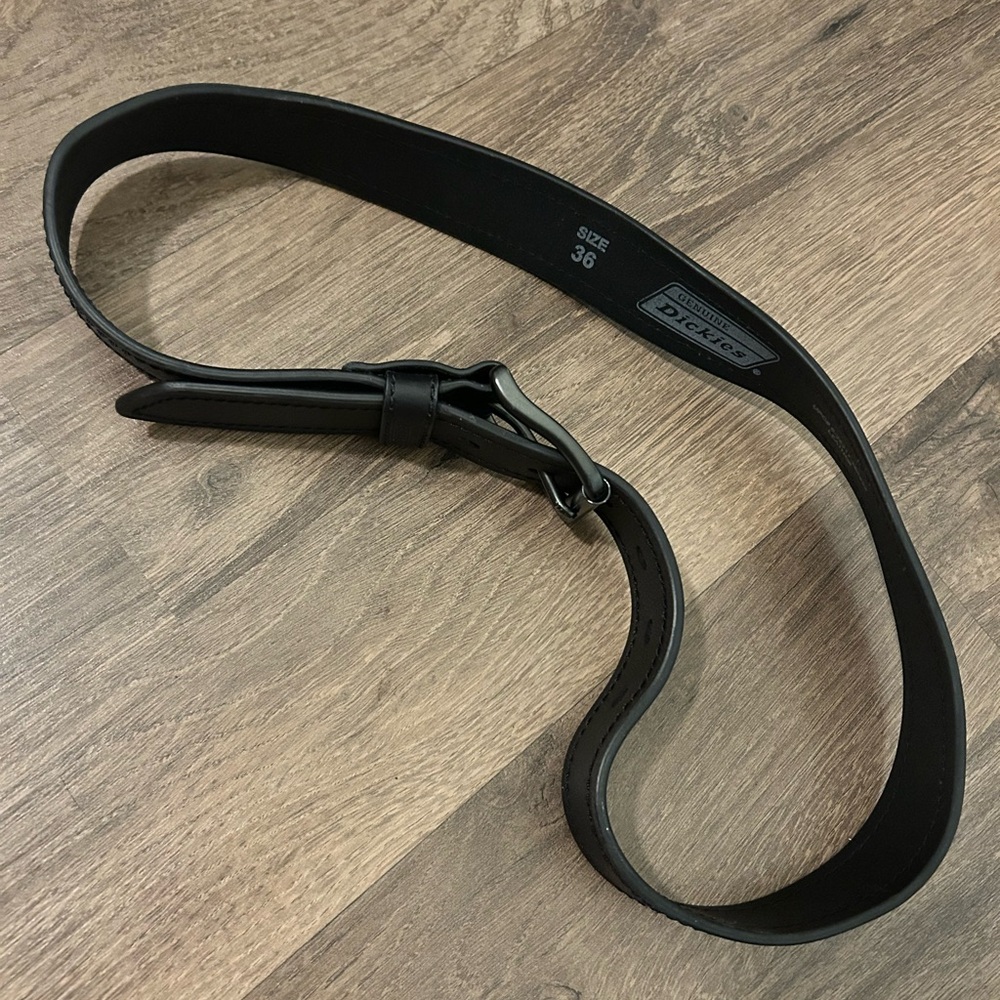 Dickies Black Leather Belt